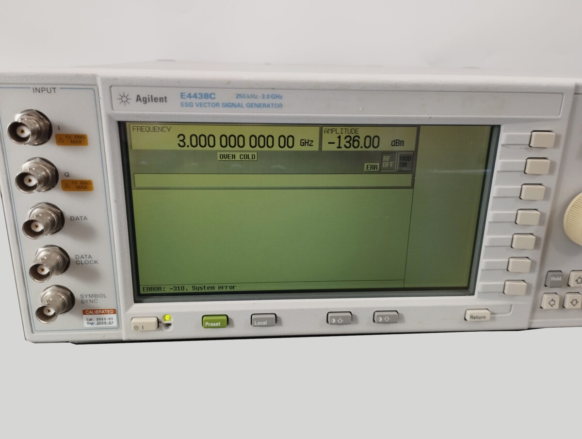 E4438C (OP:001/005/1E5/400/403/503) 信号発生器 250kHz ~ 3GHz