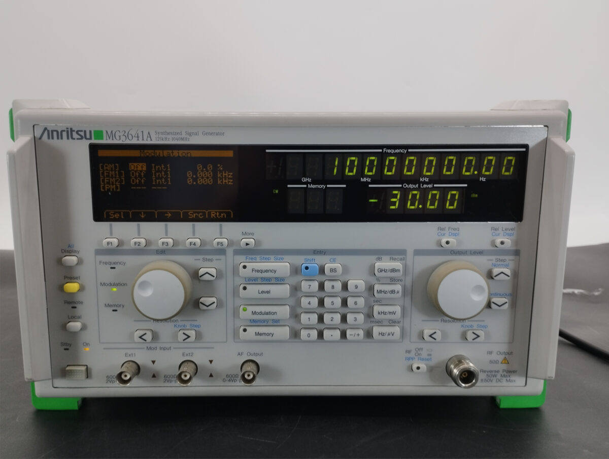 MG3641A シンセサイズド信号発生器 Anritsu／アンリツ | 中古研究機器.com